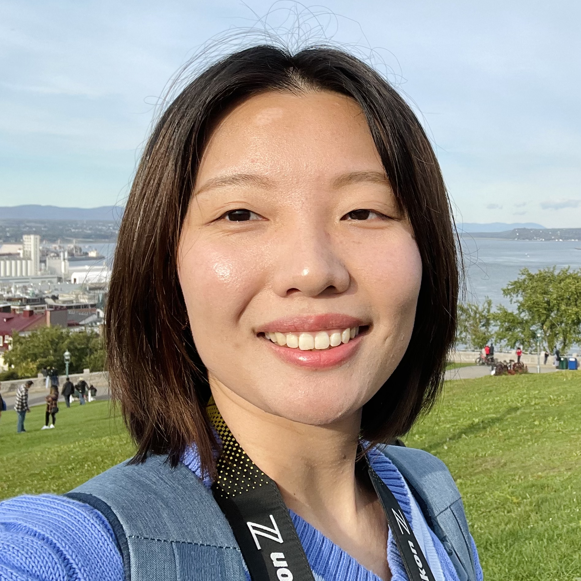 About – Mei Dong